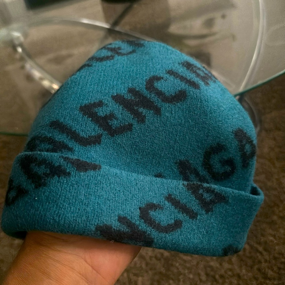 Balenciaga skully hat unisex